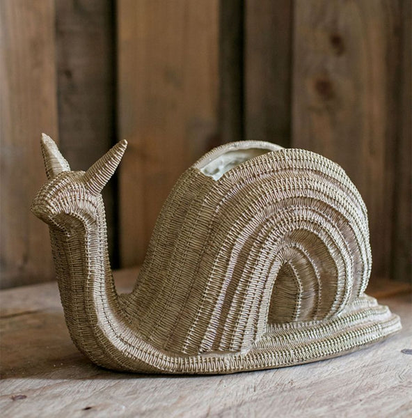 Cute Snail Statues, Garden Animal Statues, Snail Flowerpot for Garden Decoration, Unique Modern Garden Sculptures, Creative Villa Outdoor Gardening Ideas-HomePaintingDecor